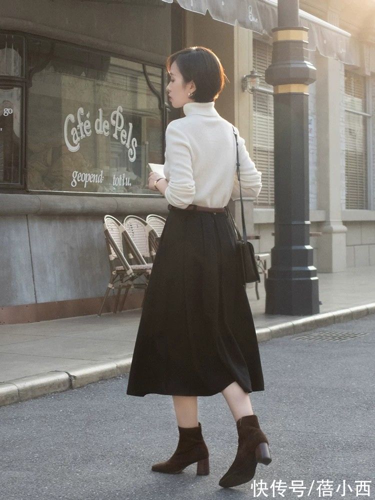 冬季|40岁女人穿衣要讲究点,冬季穿毛衣选这“4种颜色”,优雅又气质