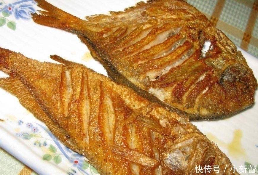 煎鱼时, 不要放油后就着急下锅! 多加这一步, 保证不破皮, 不粘锅