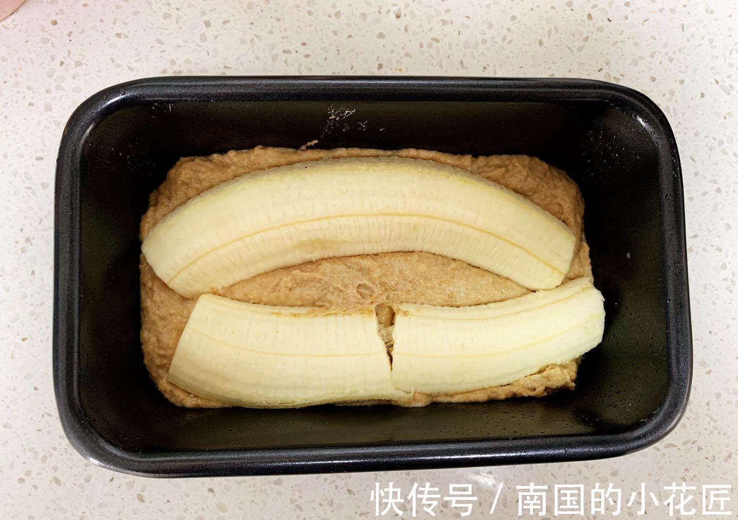 泡打粉|这蛋糕吃了不怕胖,无糖无油免打发,搅一搅烤一烤就完成