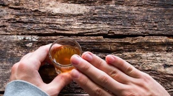 中国人|高血压患者,牢记“少吃2白3水,多吃2物”,血压值会蹭蹭往下降