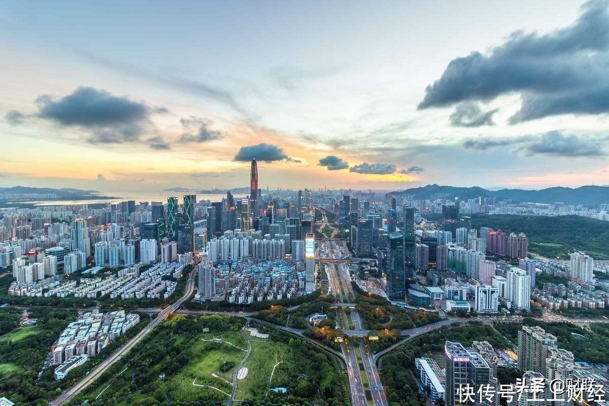 边户|买房时的4个原则：牢记买南、买边、买中、买三，基本都是好房子