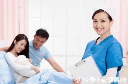 青橄榄|你在产房生孩子时,老公在干吗宝妈电视剧都是骗人的