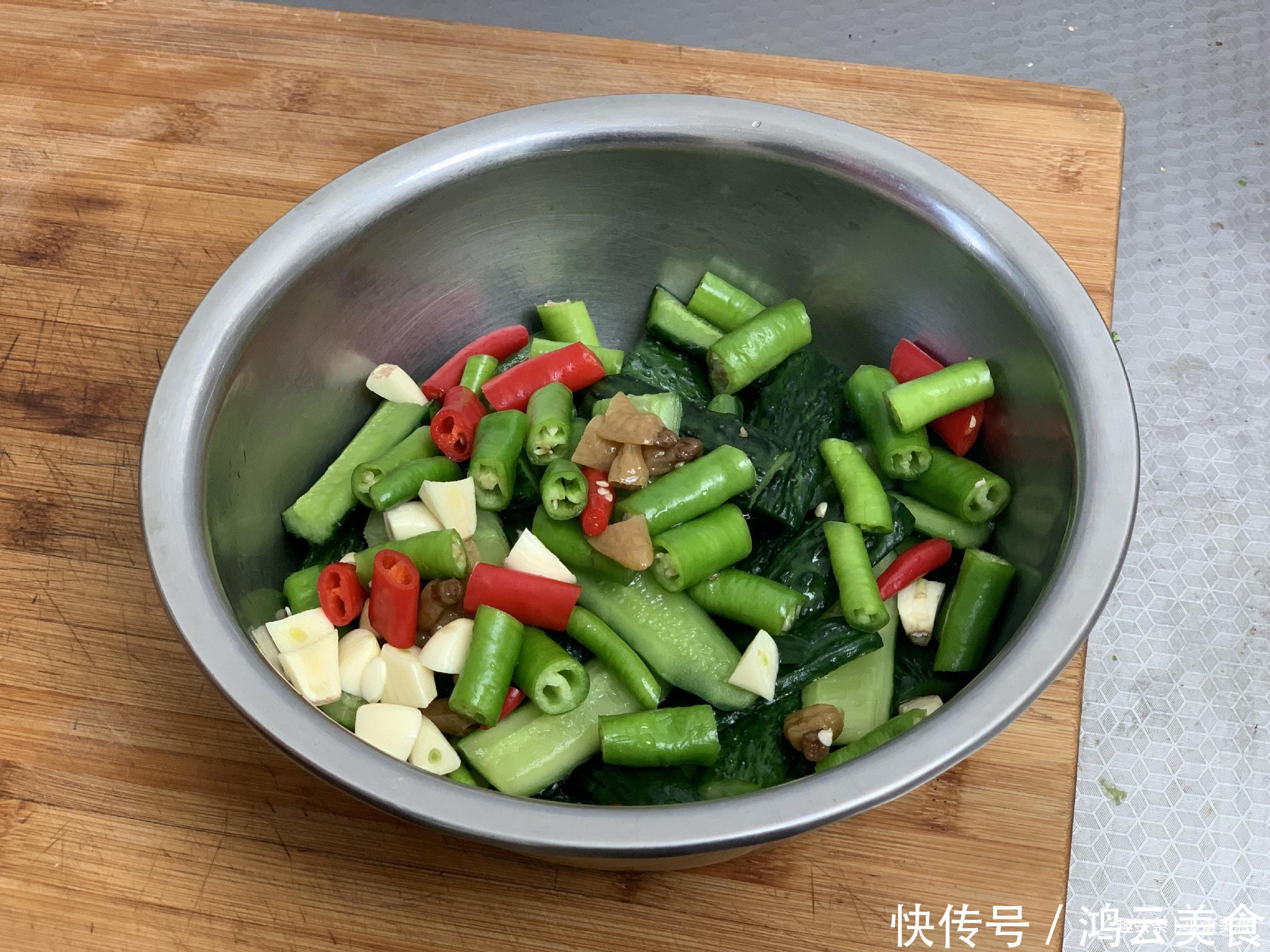  秋天，遇到此菜别手软，1块钱1斤，一次囤10斤，腌起来吃一冬天