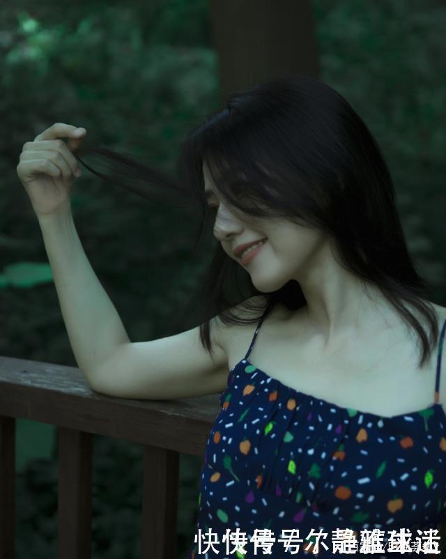 元气满满|“短发潮”out了,她们都悄悄留起了长发,美到犯规