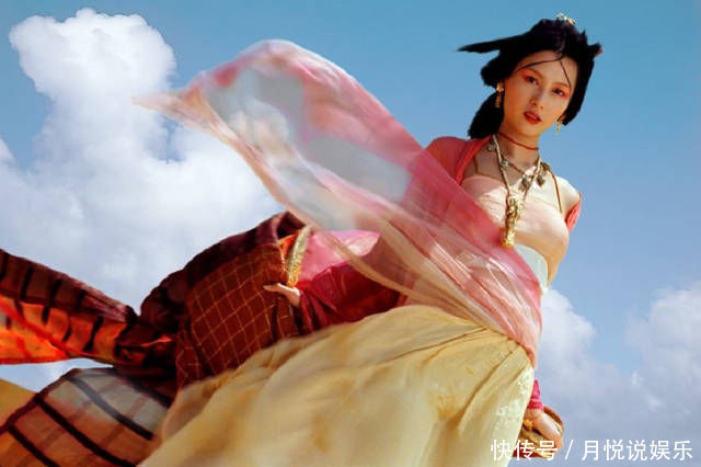 俗语“英雄难过美人关”,其实还有下半句,说出了所有女人的通病