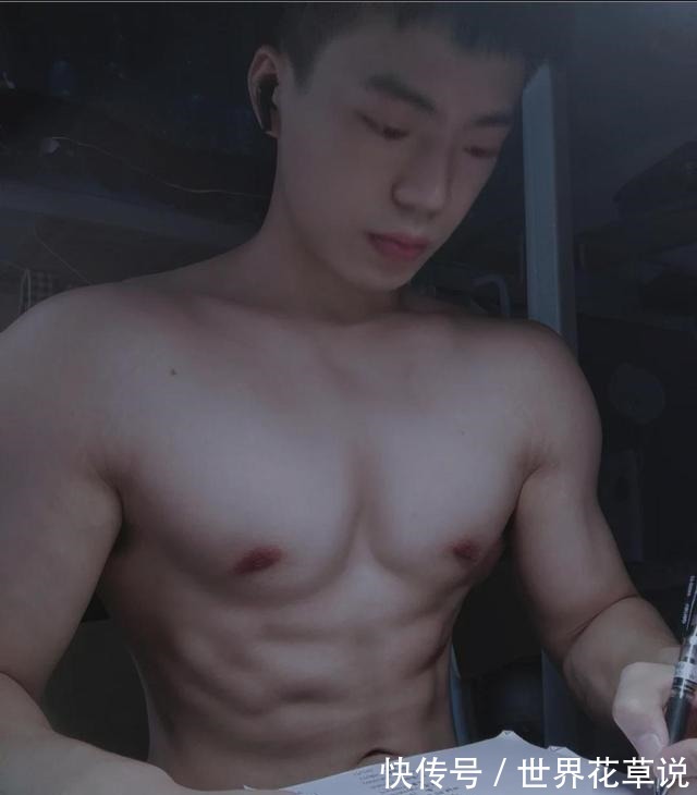 体育生|被这枚体育学院的肌肉型男圈粉了!