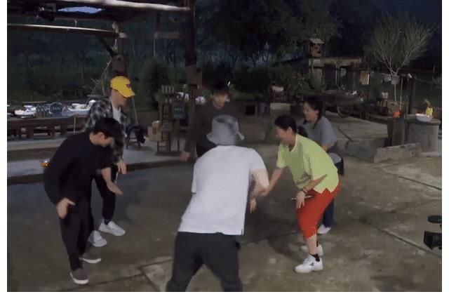 向往的生活|《向往5》再现极限男人帮友情,黄渤喊话黄磊,张艺兴展现满满求生欲!