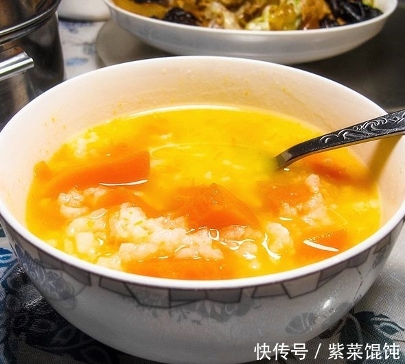  红润|南瓜和此物一起煮，肝脏好了，气血又红润，皮肤更加细腻光滑