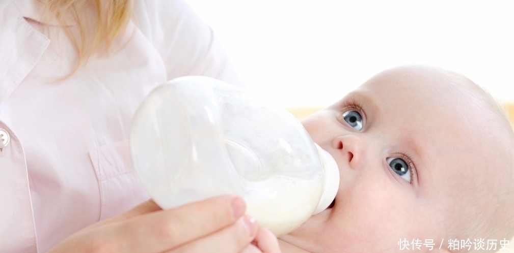 互动性|孩子聪不聪明,在婴儿时期能判断一二,这些特征你家宝宝出现了吗