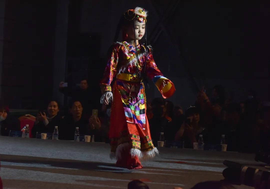 2020“爱华杯”雲绣霓裳国际民族服饰才艺大赛全球总决赛暨颁奖礼成功举办