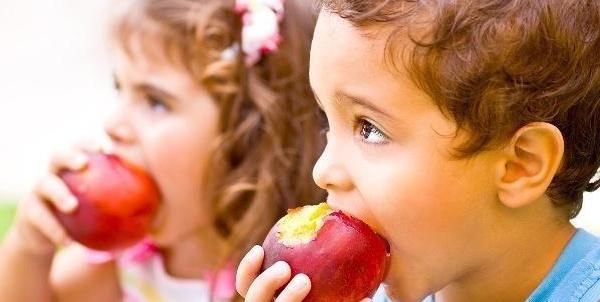 早起空腹吃“苹果”,坚持一段时间,4种变化会不请自来!