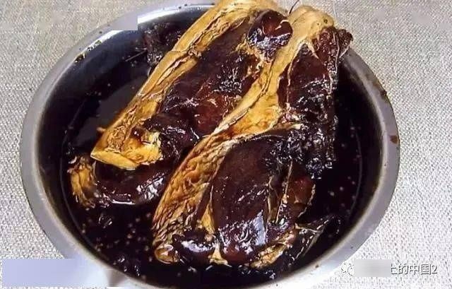 农村大妈用40年的土方法腌腊肉,不晒不熏,腊肉鲜美紧实又入味