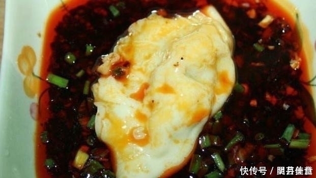 吃饺子时，酱油醋早过时了，会调这三种“蘸料”的人，才是真吃货