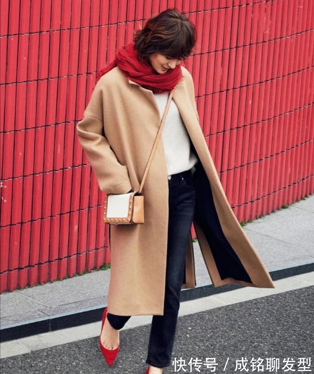 时尚|四五十岁的女人穿红色也好看!只需学会这几招,时尚大气不易撞衫