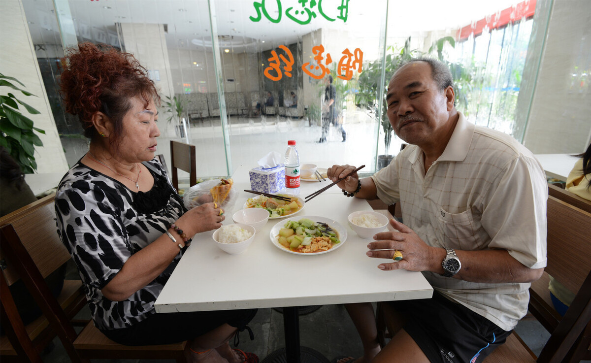 老林|血脂高的人，天天吃素反而适得其反，少吃这2物才是降血脂的关键
