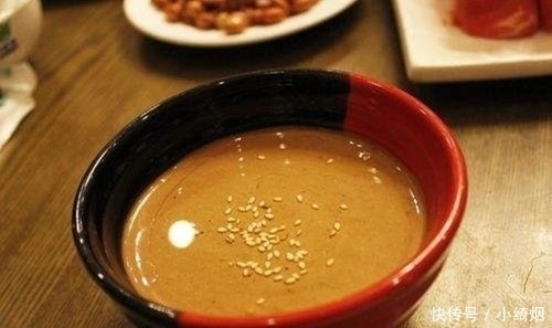 老厨|调芝麻酱只要加了“它”，拌什么都是绝佳，30年老厨灌醉后才说