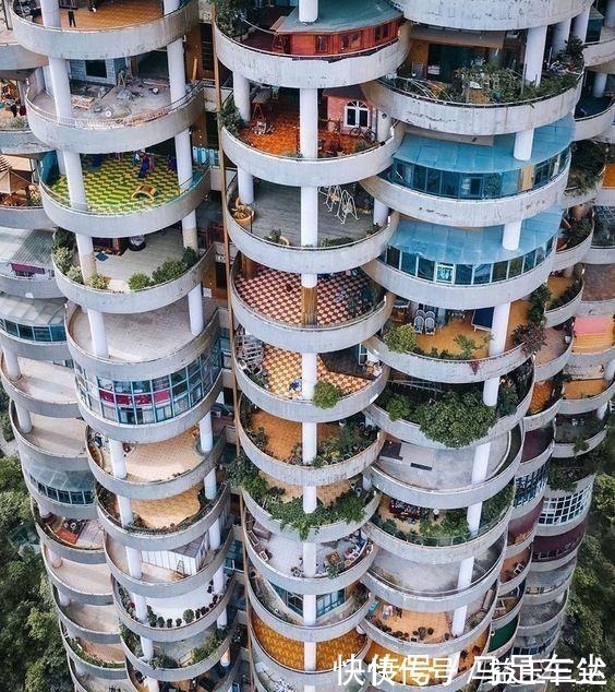 买房|以后买房看到这种错层阳台,别图新鲜入手,入住后就发现有多失望