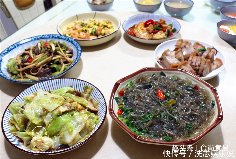 来我家|亲戚来家里送结婚喜帖,我下厨做了6菜1汤,亲戚夸我厨艺好