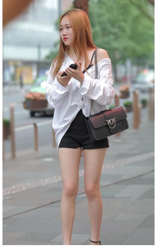 穿搭 精致有型的打底裤穿搭散发时尚气息,展现美好气质,曼妙动人