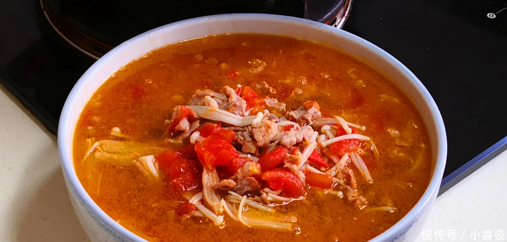 营养|入秋滋补,我家最爱喝这汤,比鸡汤营养,比排骨汤好喝,太香了