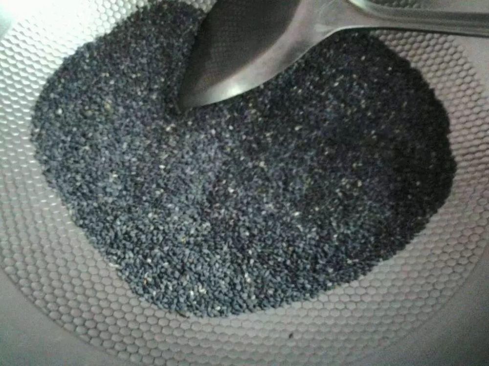 总烂根黄叶,盆里撒一把它,不管多难养,很快能冒芽冒花!