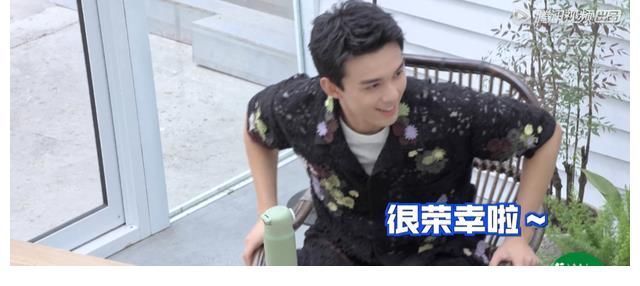 陈梓铭|赵丽颖离婚后综艺首秀状态不佳!何炅没说破,吴磊两个举动很暖心?