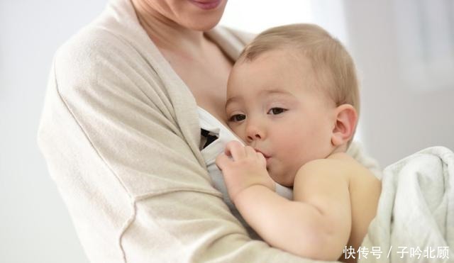 按摩|为啥宝宝吃奶时爱“扭来扭去”娃心里苦说不出,但妈妈要明白!