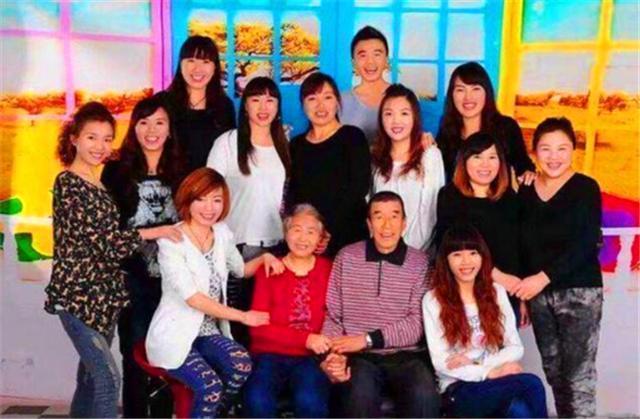 心酸$还记得11个姐姐凑32万给弟弟娶亲买房吗,后续如何,现实又心酸