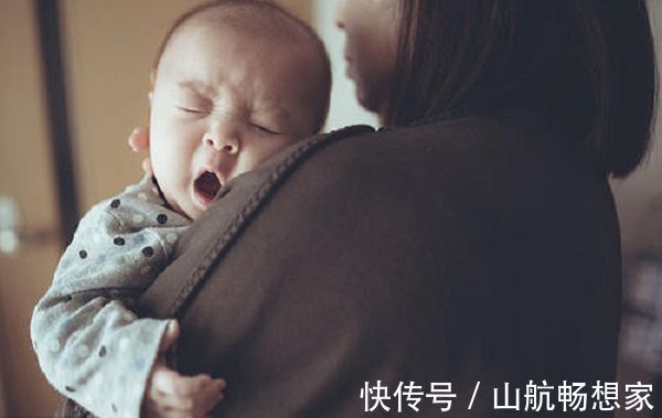 宝宝|宝宝断奶半个月,在小姨怀里的表情亮了,妈妈我不要面子的吗