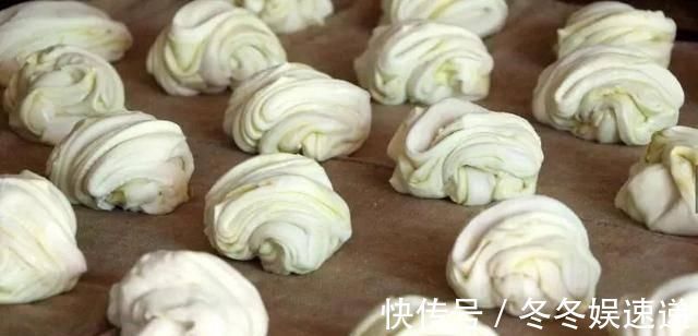 花卷最好吃最简单的做法，新手一看就会，比酵母简单又好吃