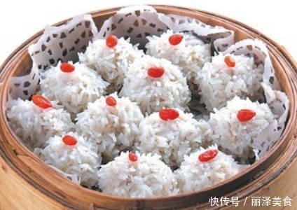 女娃抵挡不了的美食,喜欢那软糯可口的味道,一口一个,唇齿留香