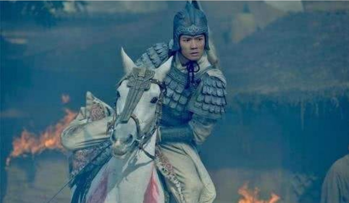 关羽|关羽上了年纪胜不了庞德，张飞老了打不过张郃，他却越老越强