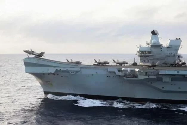 英国航母编队已经离开南海
