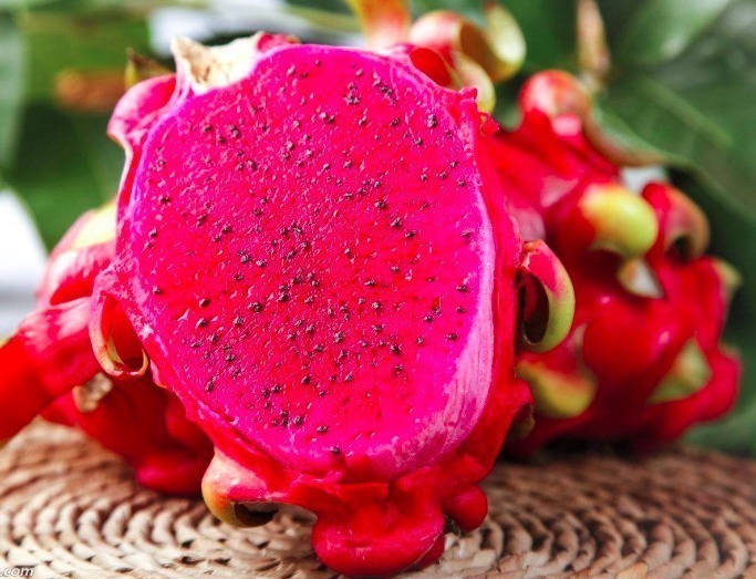 西红柿汤|女人到40不想长皱纹,多吃这5种保健水果,个个是宝,嫩肤美容