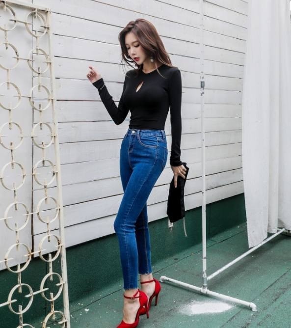 穿搭 干净素雅的铅笔裤,尽是甜美魅力,不乏女性气质感