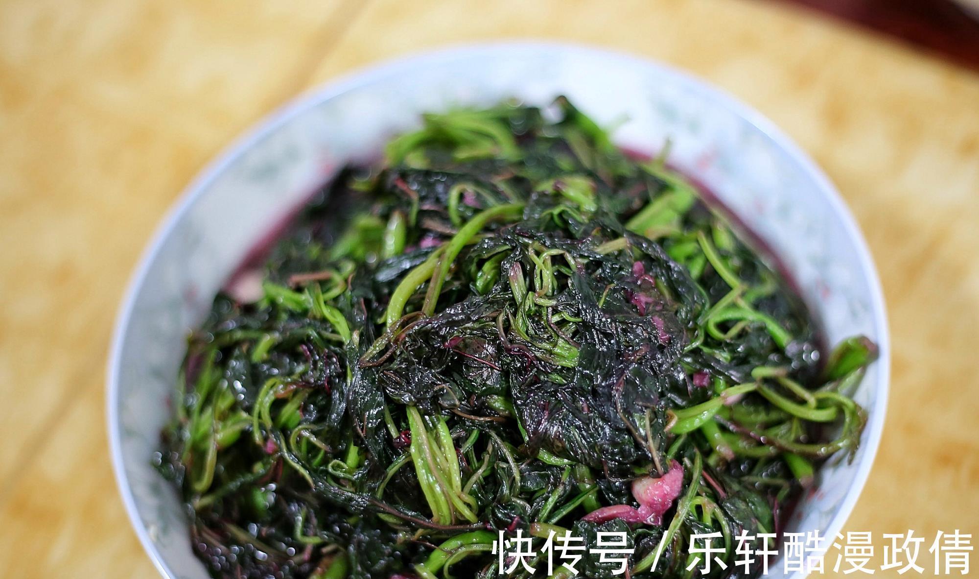 爆炒|回娘家吃饭，妈妈做的一桌菜，晒朋友圈火了，网友还是亲妈疼人