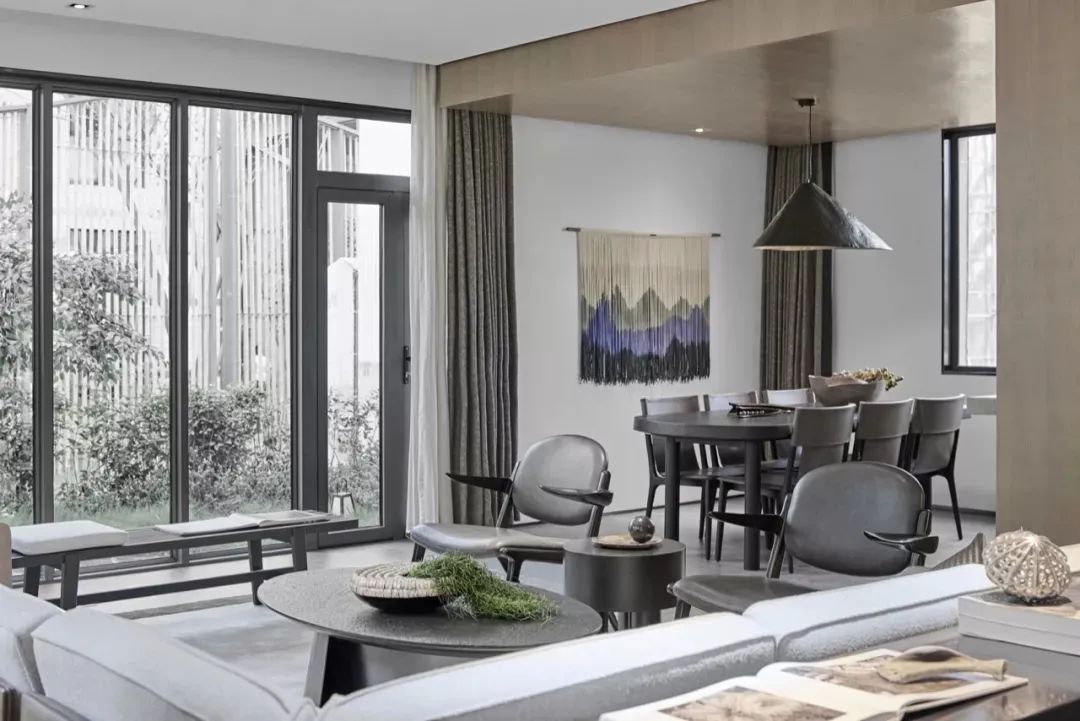 装饰画|200㎡现代简约,高级灰里加点黑,简约朴素高级美