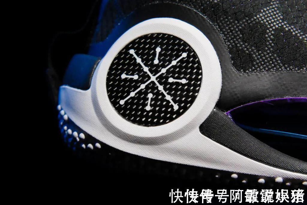 zk7|最适合大众的旗舰签名实战鞋!虽是国产卖千元也别喊贵