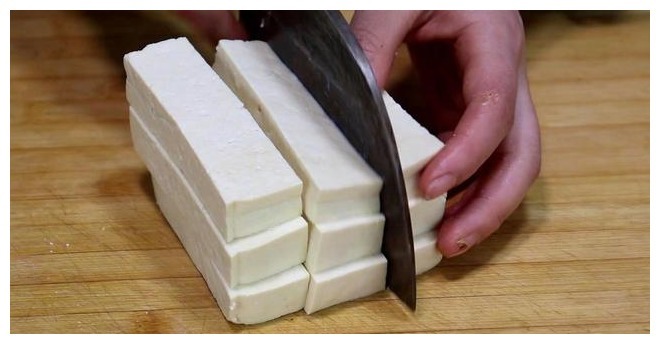 大厨教你这样做红烧豆腐,咸香适口,超级下饭,全家都喜欢