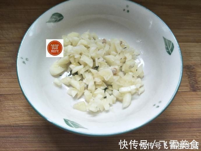 茄子|茄子最好吃的做法,这样炒省油不油腻,秒杀红烧茄子,做法还简单