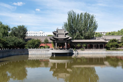 山西大同这座寺庙，历史超过千年，仍保留辽金古建筑