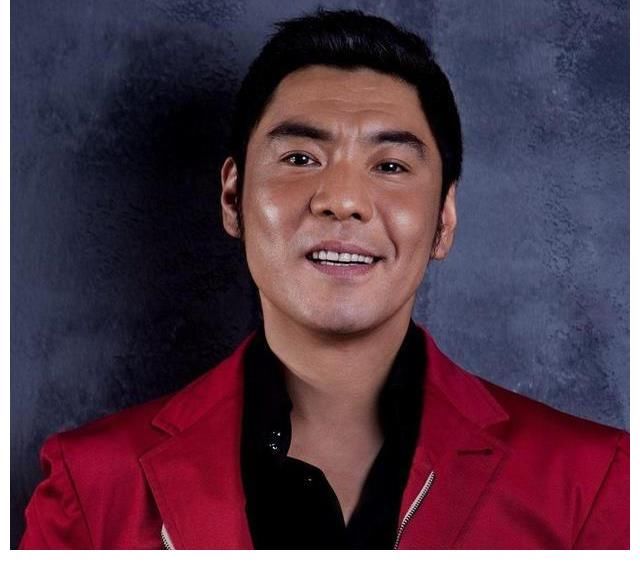 張國(guó)立大火前經(jīng)常被他帶著改善伙食，葛優(yōu)吃第一頓海鮮也是沾他光