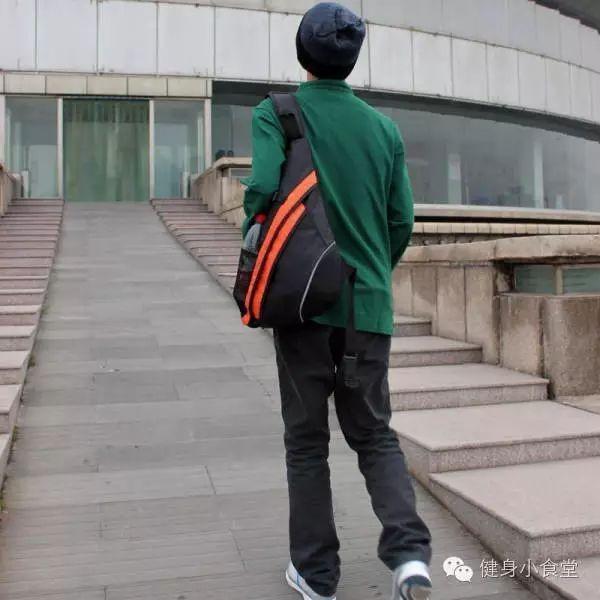 膝关节|专家提醒不想关节提前报废，7件事别乱做了，能改一件都是福！