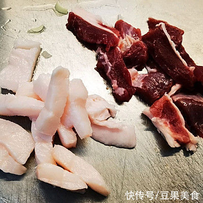 鲜香美味，你从来没吃过的雪菜老豆腐煲