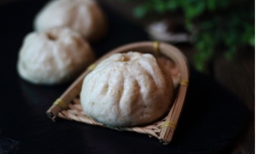  这个季节蒸包子，最爱用它做馅