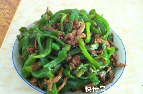 排毒养颜|青椒和此物一起炒,解热镇痛,排毒养颜,刮脂减肥,大肚腩不见了