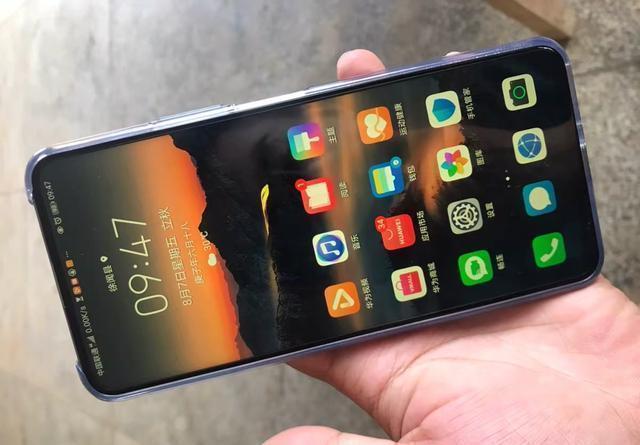 热销|“烂大街”的三款华为手机,其中两款仍在热销中