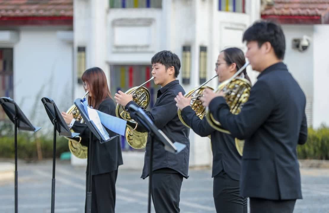 德清$【浙边达人秀】小镇也有音乐会？浙江音乐学院管弦系文化礼堂惠民音乐会开到湖州德清莫干山