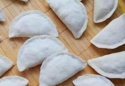 搅拌均匀|早餐我家就吃这东西，不和面不擀面，10分钟搞定，比油条包子好吃