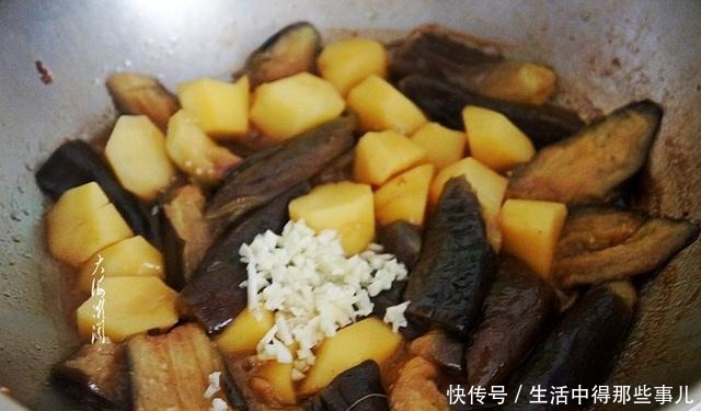 无论男女,晚上空腹吃点它,清肠排便,瘦得很快,口臭便秘消失了